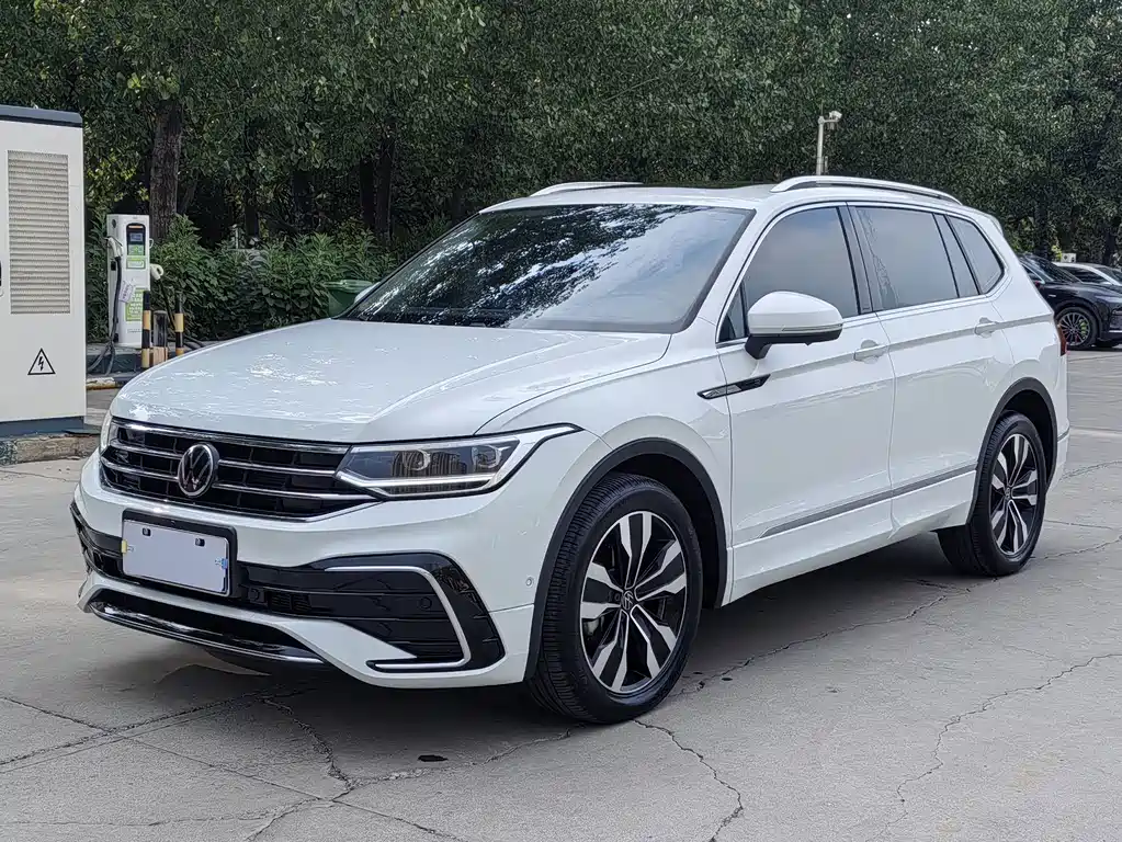 Volkswagen Tiguan L 2024