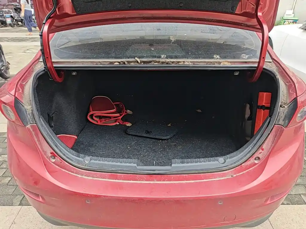Mazda 3 Axela 2015 — фото 19