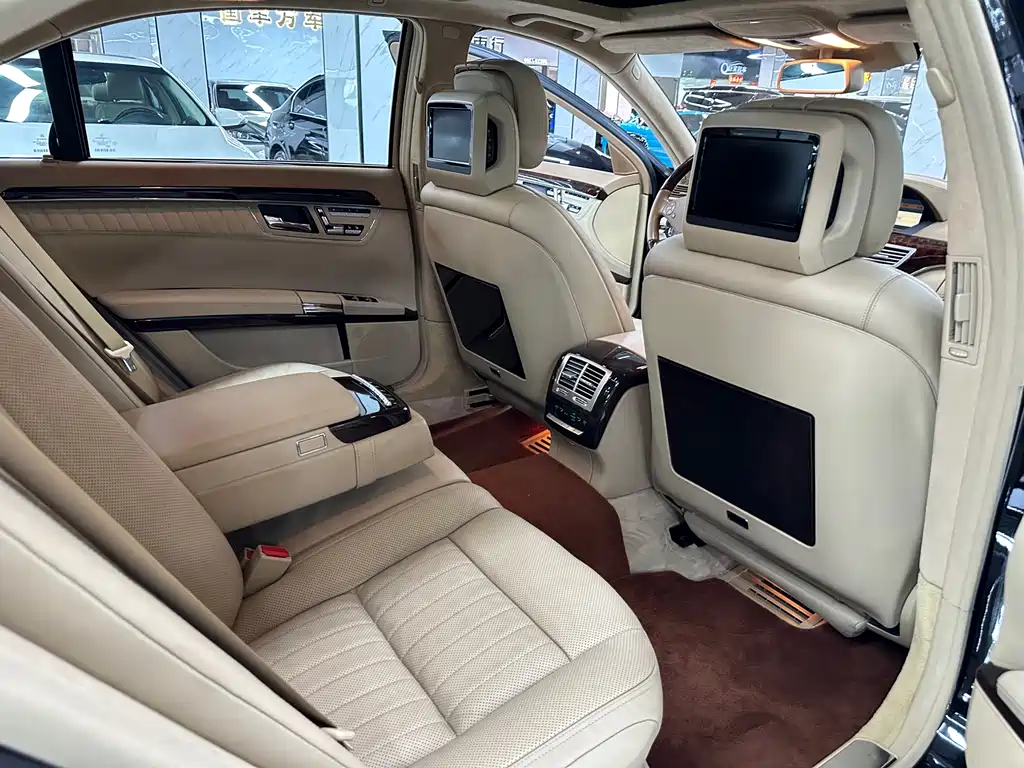 Mercedes-Benz S-Class 2010 — фото 15