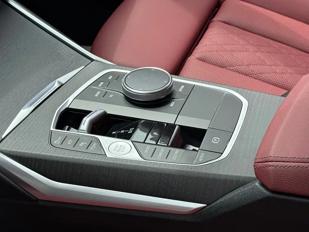 BMW 3 Series 2026 — фото 16