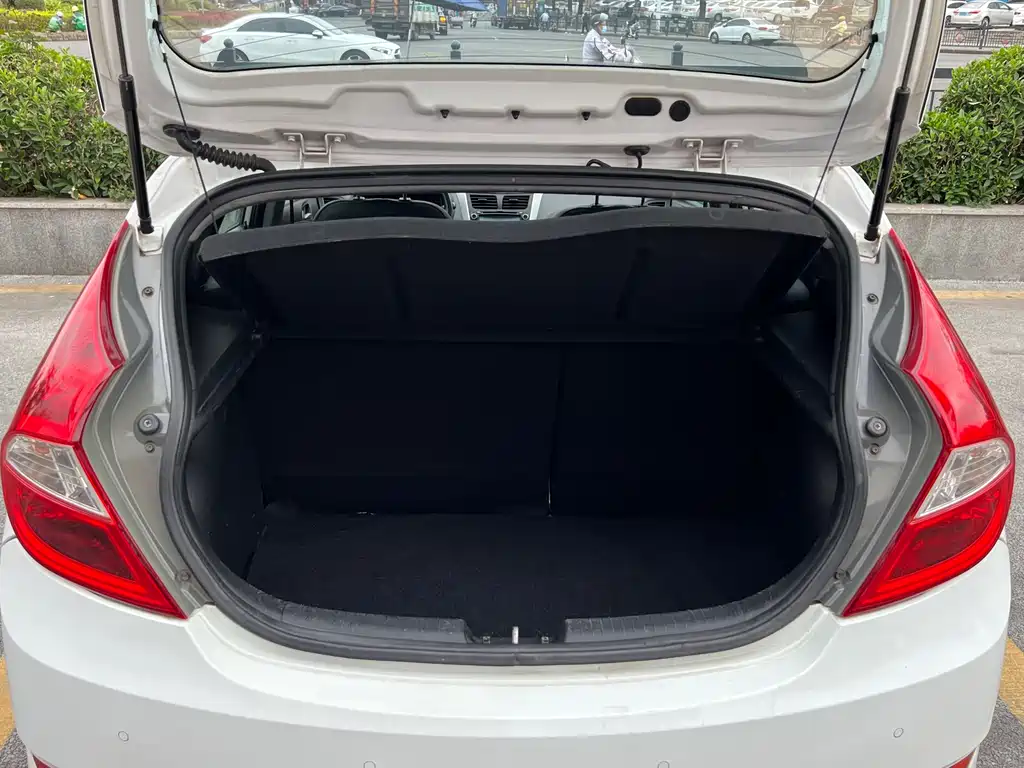 Hyundai Ruiyi 2015 — фото 19