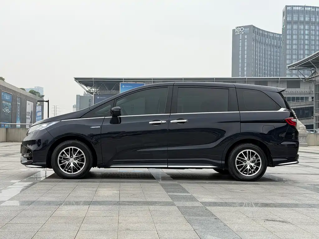 Honda Odyssey 2020 — фото 8