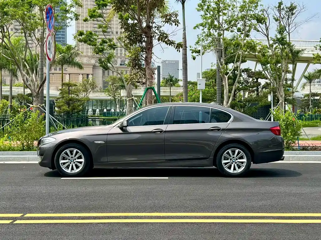 BMW 5 Series 2013 — фото 3