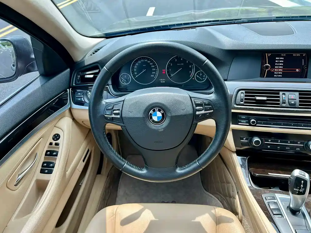 BMW 5 Series 2013 — фото 9