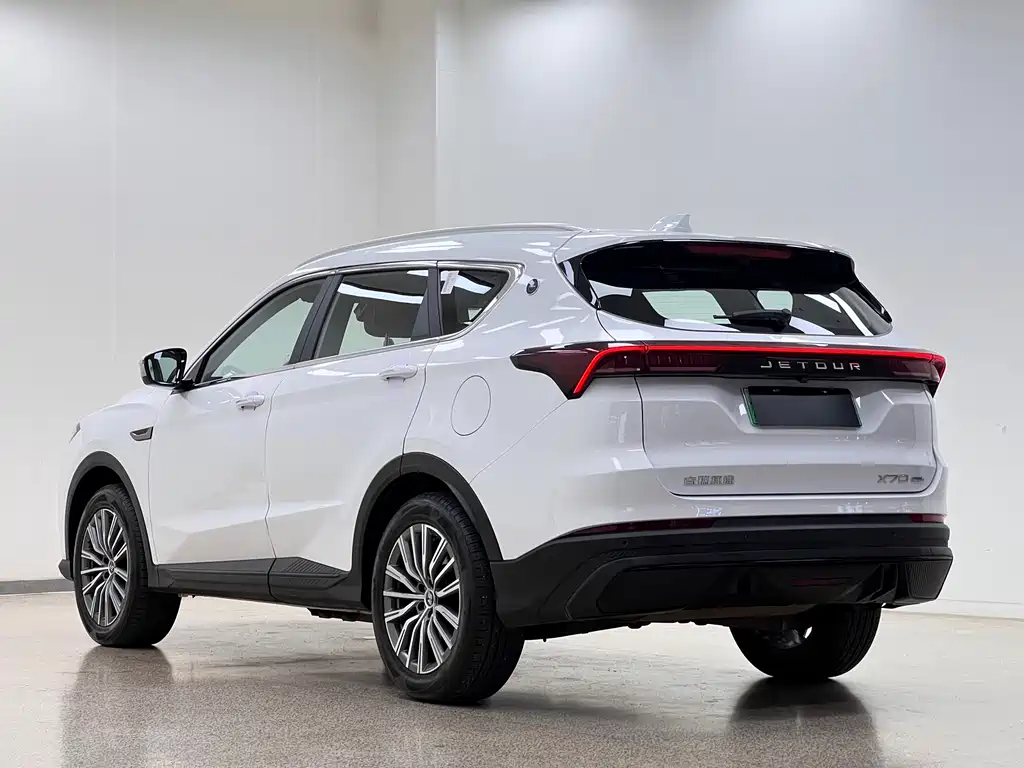 Jetour X70 C-DM 2024 — фото 5