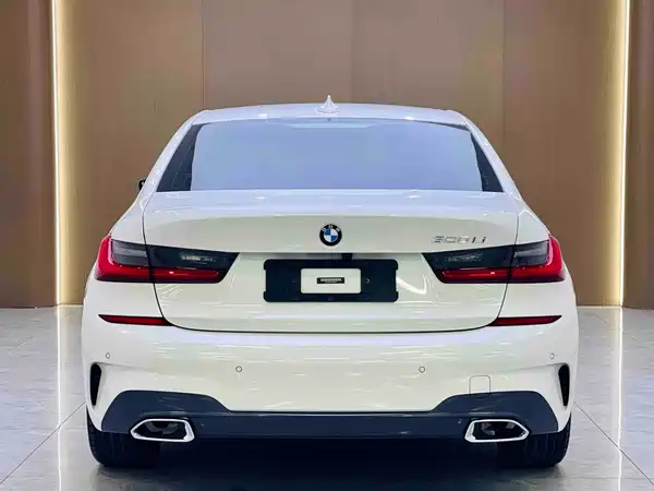 BMW 3 Series 2021