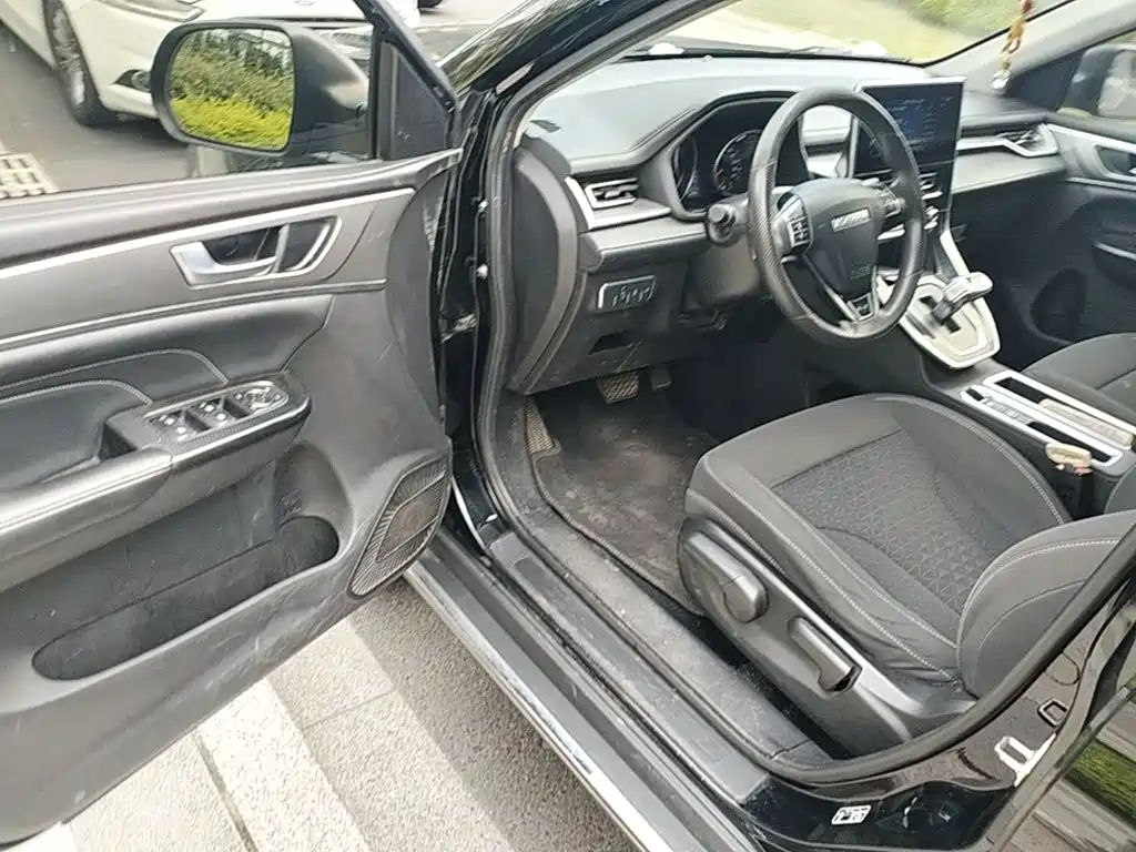 Haval M6 2022 — фото 16