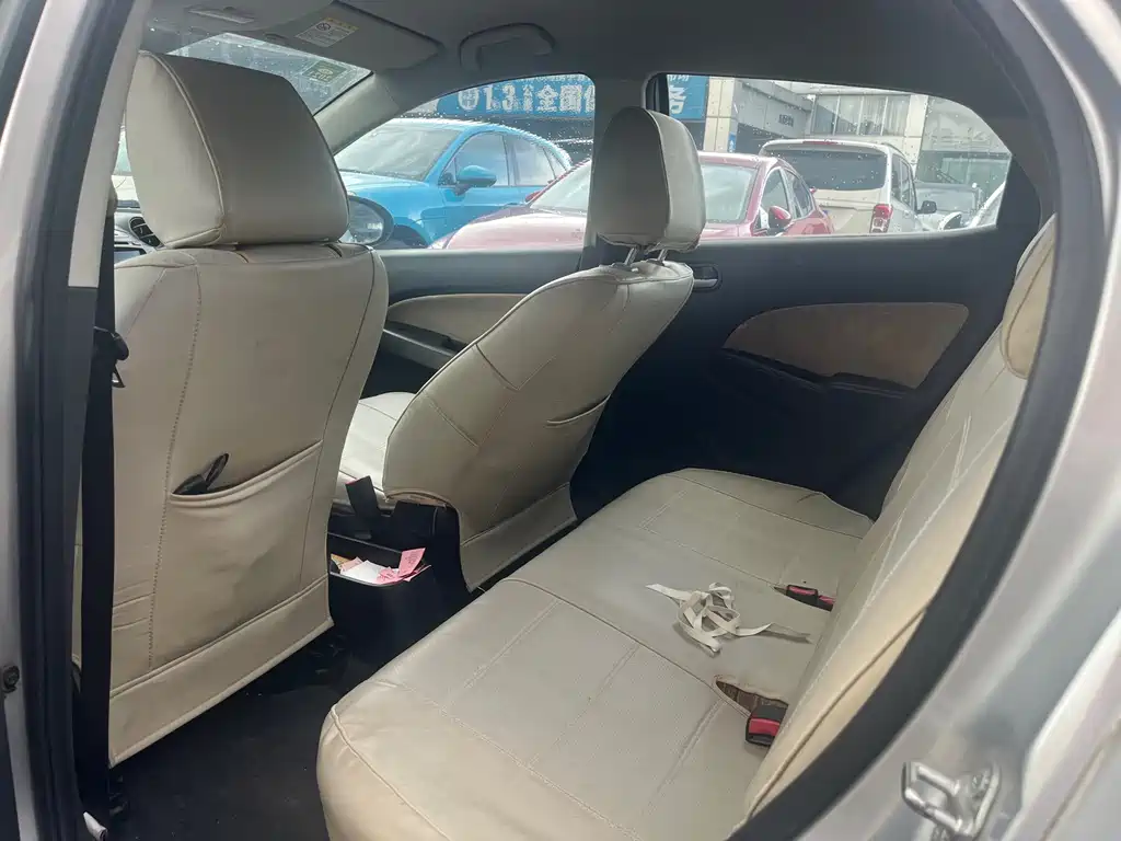 Mazda 2 2010