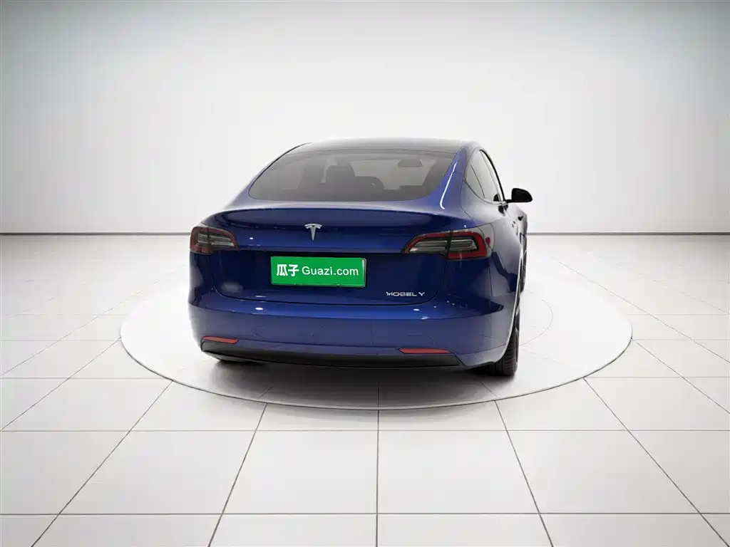 Tesla Model Y 2023 — фото 4
