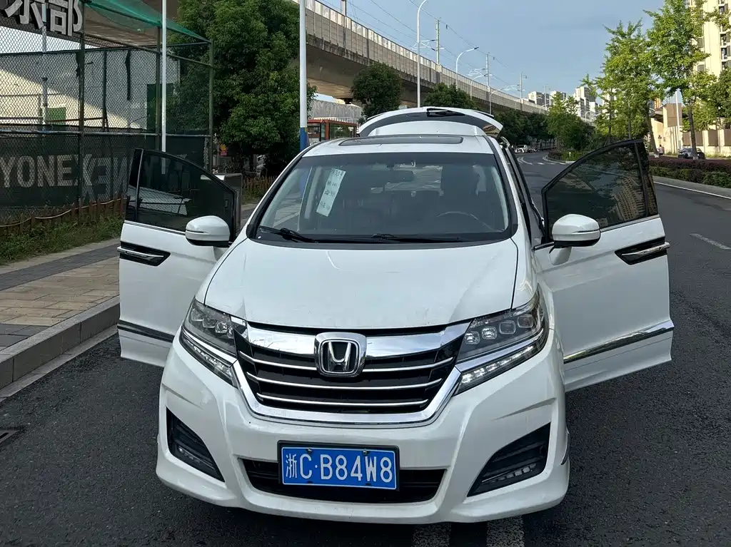 Honda Elysion 2019 — фото 17