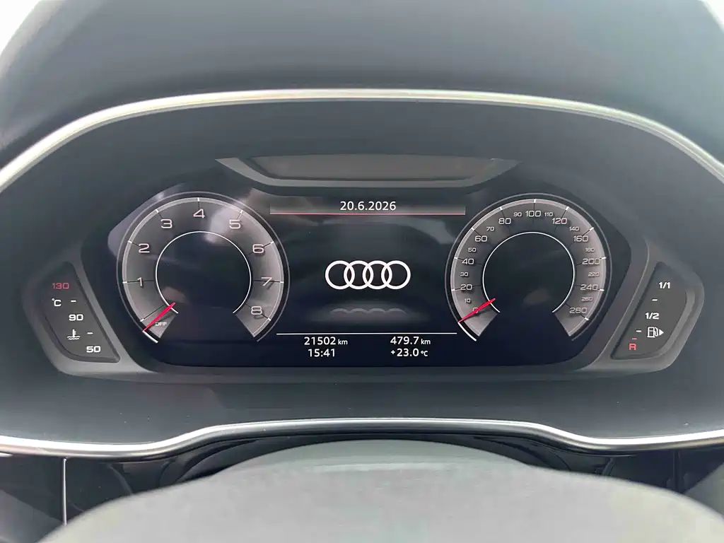 Audi Q3 2021 — фото 19