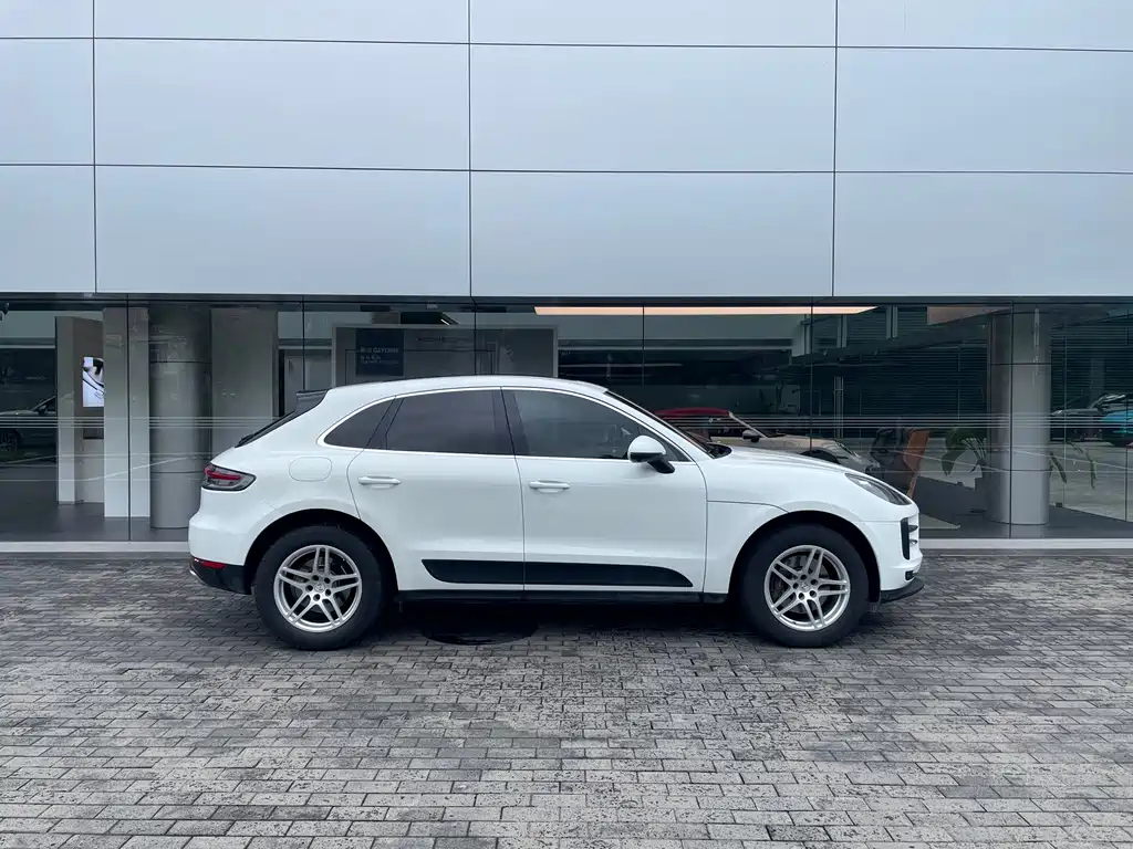 Porsche Macan 2020 — фото 3