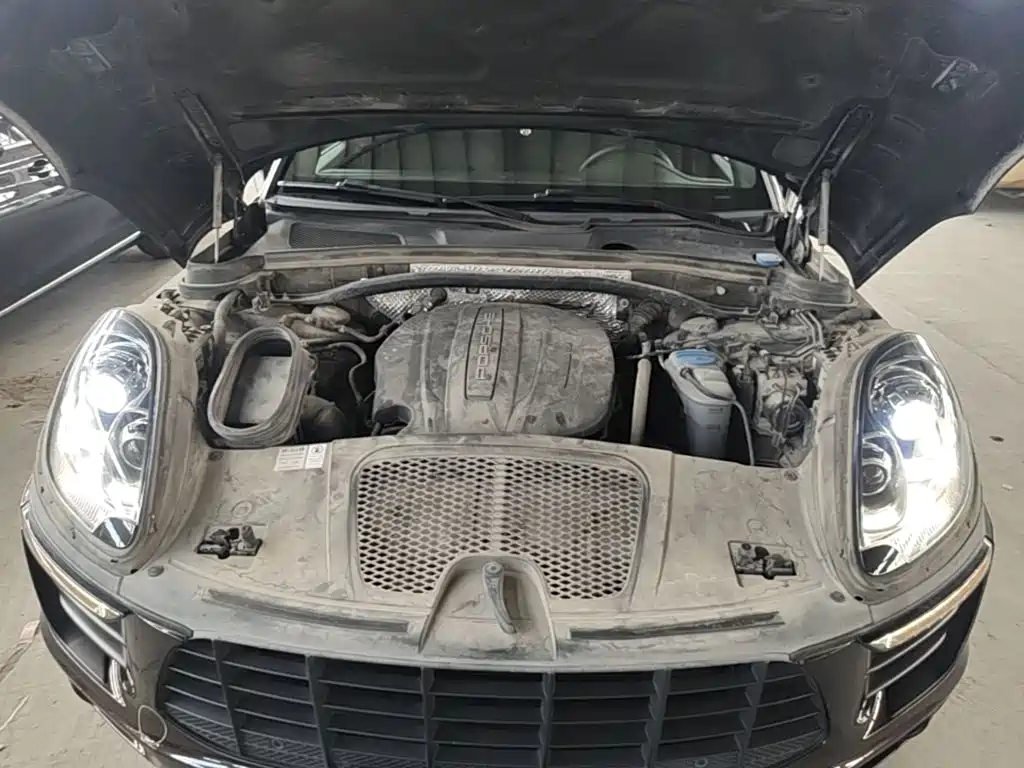 Porsche Macan 2018 — фото 20