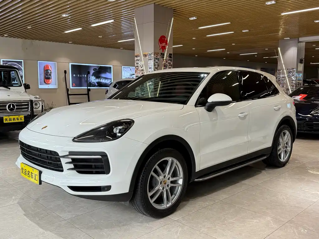 Porsche Cayenne 2019 — фото 1