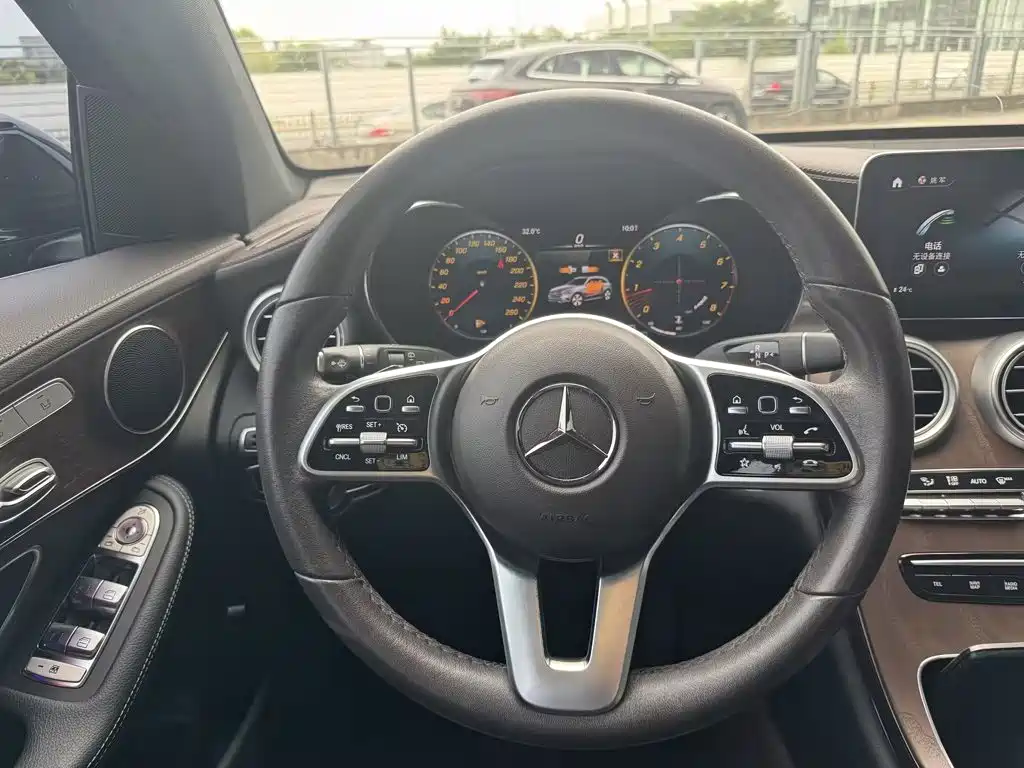Mercedes-Benz GLC 2022