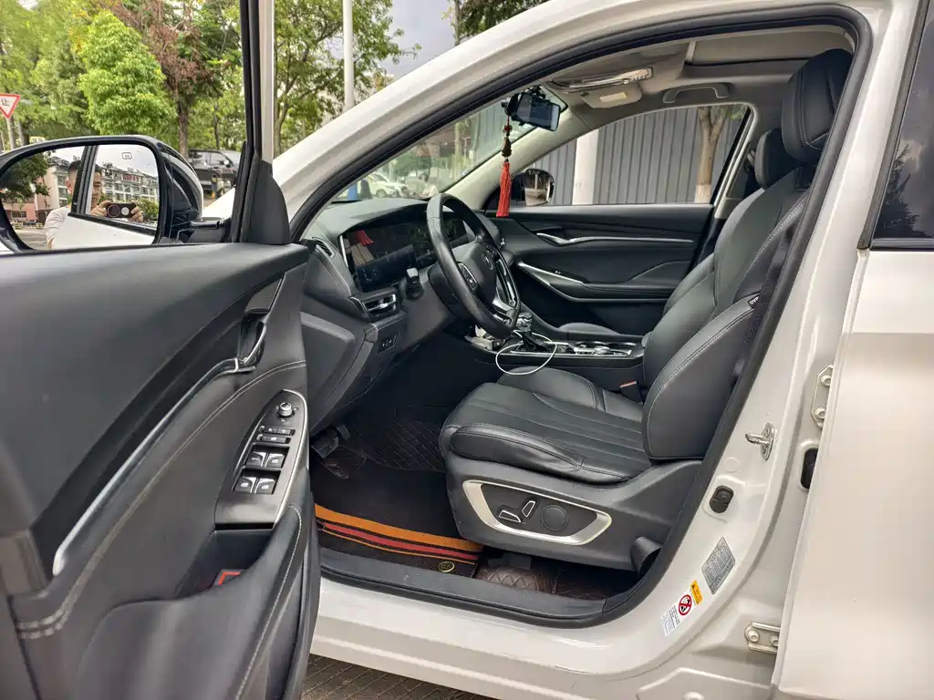 Changan CS75PLUS 2019 — фото 8