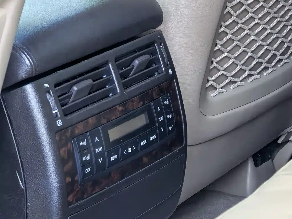 Toyota Land Cruiser 2014 — фото 17
