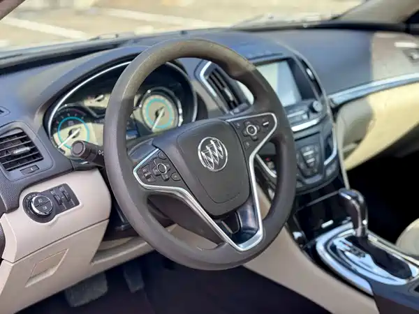 Buick Regal 2016