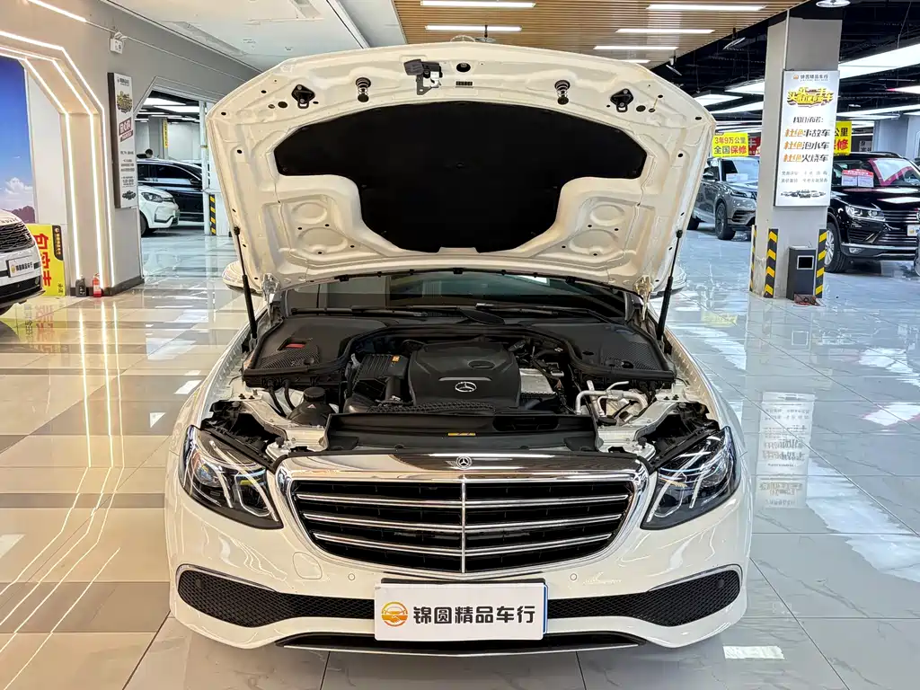Mercedes-Benz E-Class 2017 — фото 20