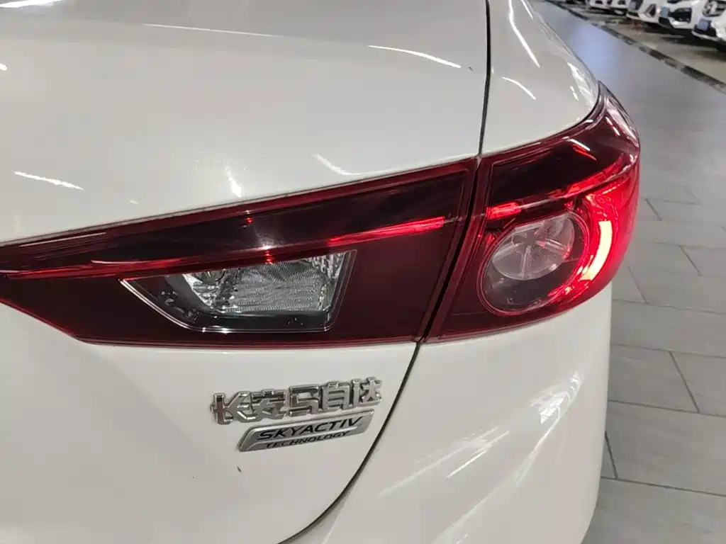 Mazda 3 Angkesela 2015 — фото 8