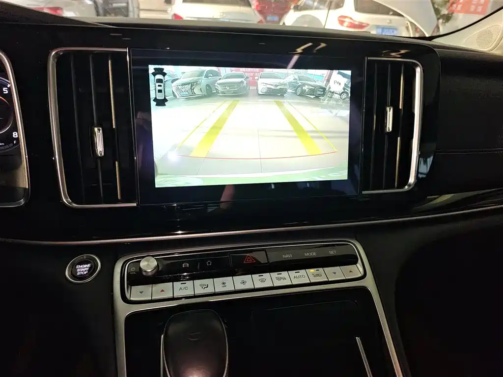 GAC Motor Trumpchi M8 2021 — фото 13