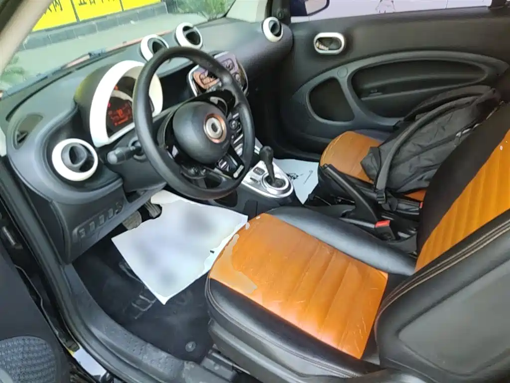 smart Fortwo 2016 — фото 15