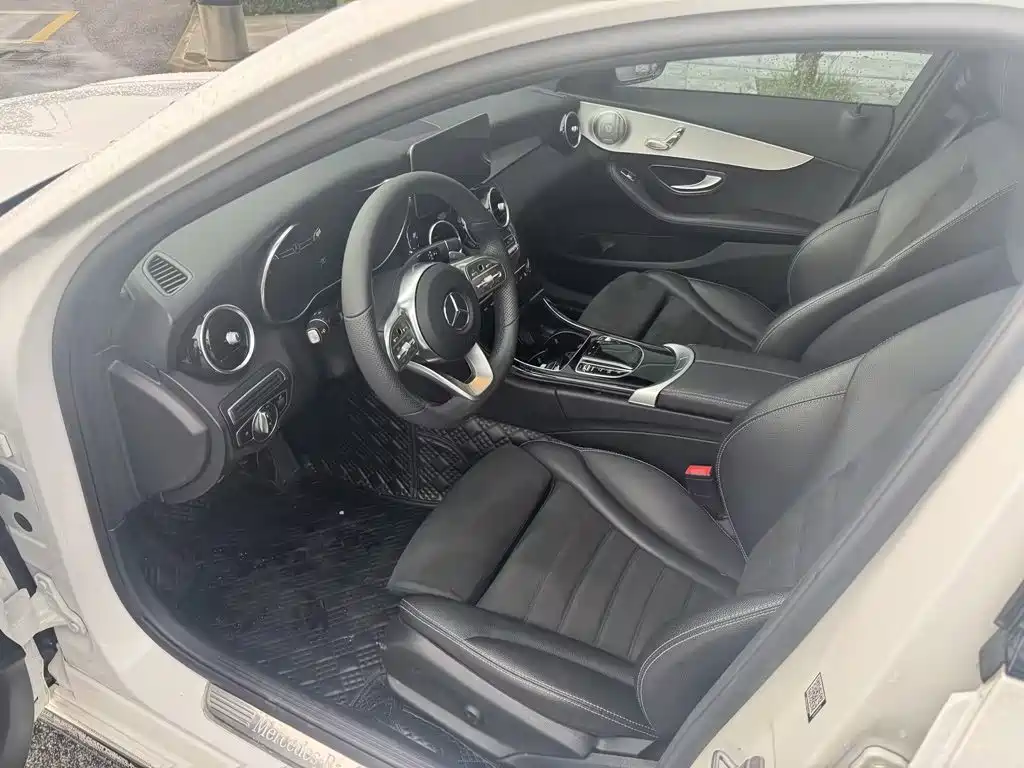 Mercedes-Benz C-Class 2021