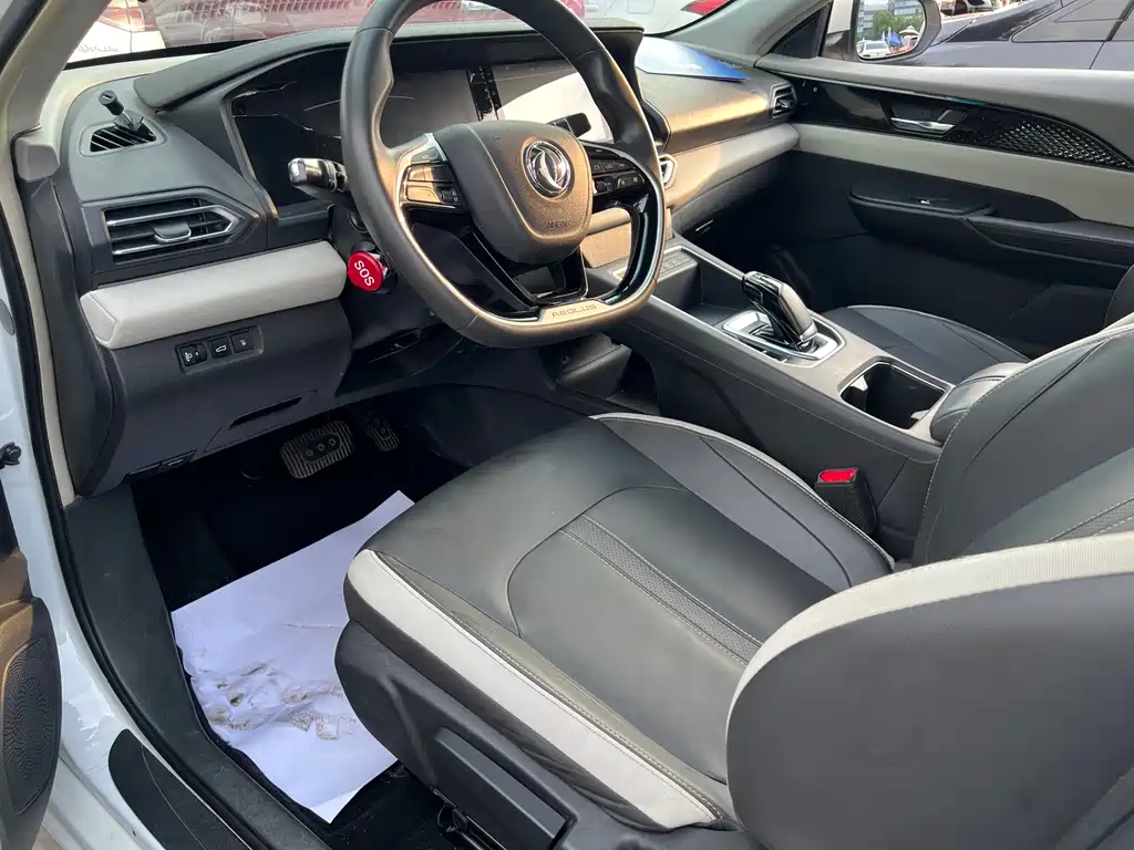 Dongfeng E70 2022