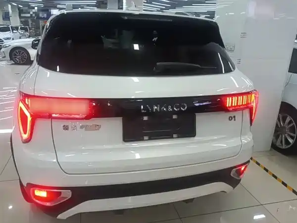 Lynk & Co 01 2019