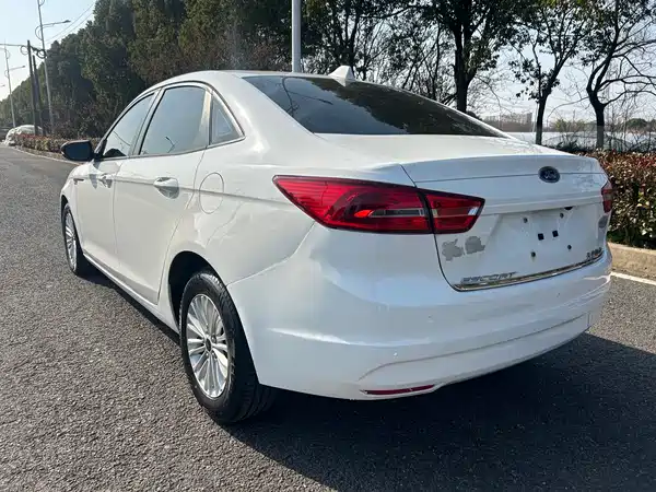 Ford Escort 2017