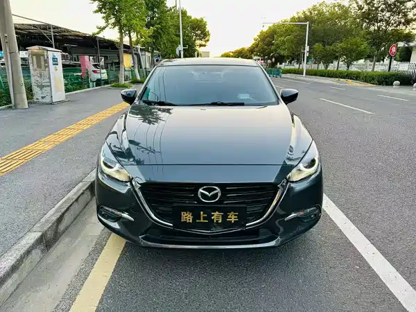 Mazda 3 Axela 2017