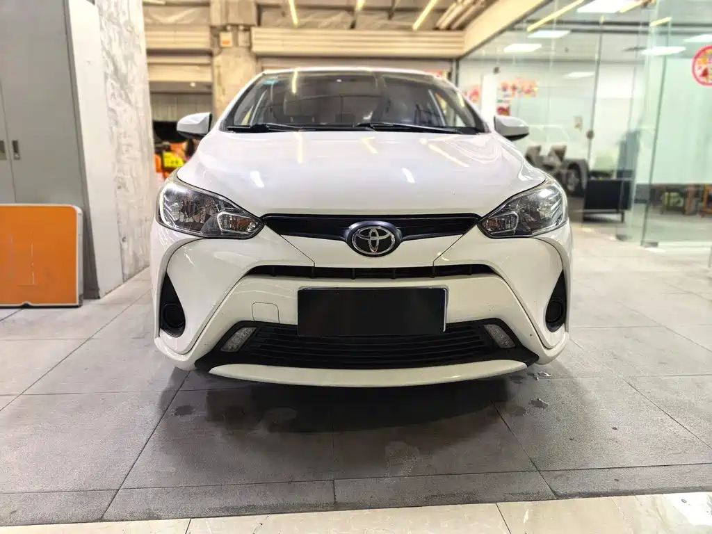 Toyota Yaris L 2018 — фото 2