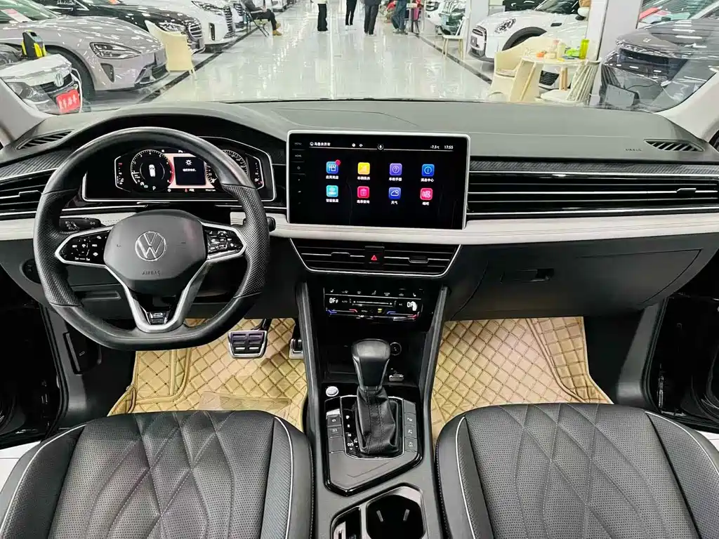 Volkswagen Tiguan L 2022 — фото 8