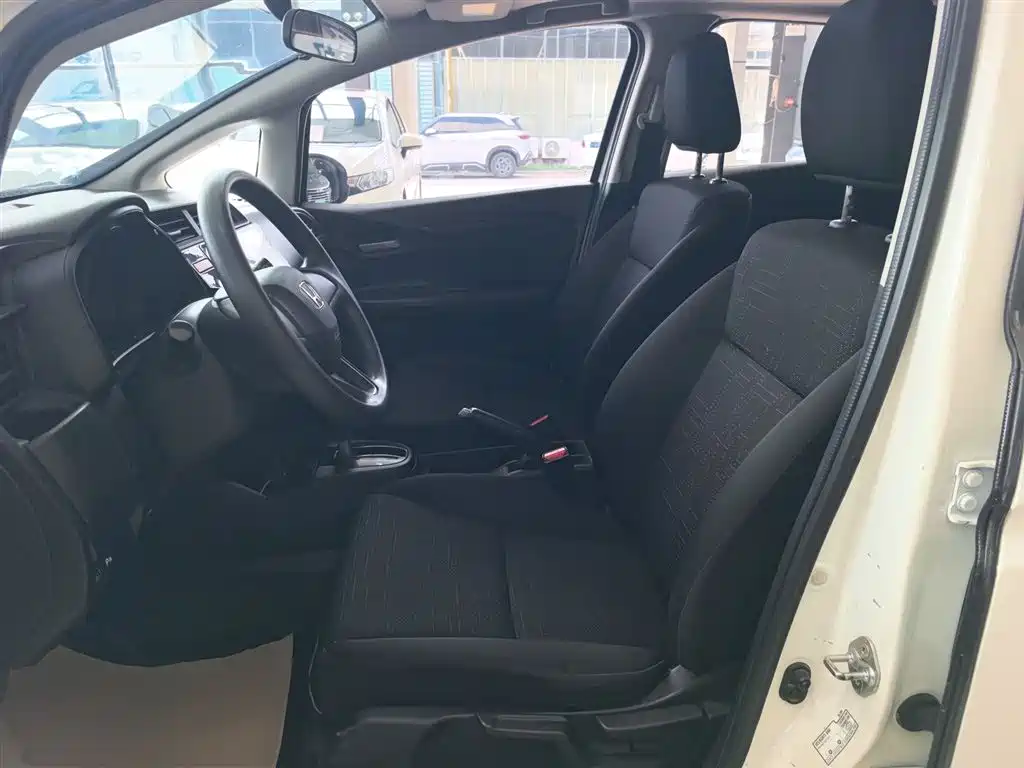 Honda Fit 2017 — фото 15