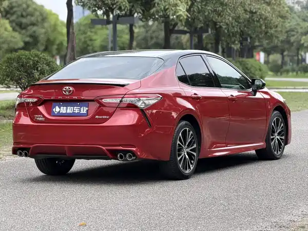 Toyota Camry 2018