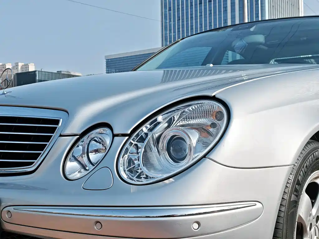 Mercedes-Benz E-Class 2006 — фото 26