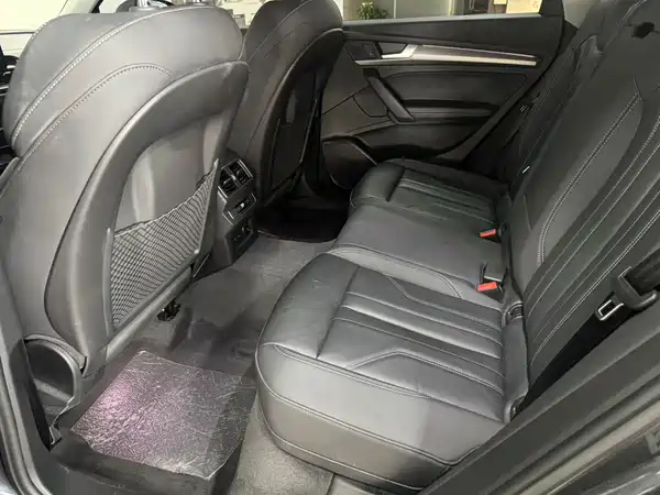 Audi Q5L 2022