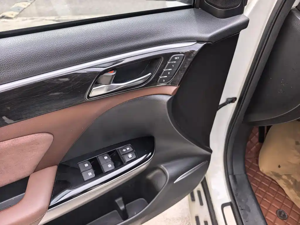 GAC Motor Trumpchi GS8 2018 — фото 5