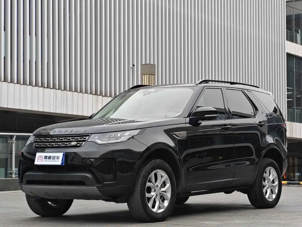 Land Rover Discovery 2019 — фото 1