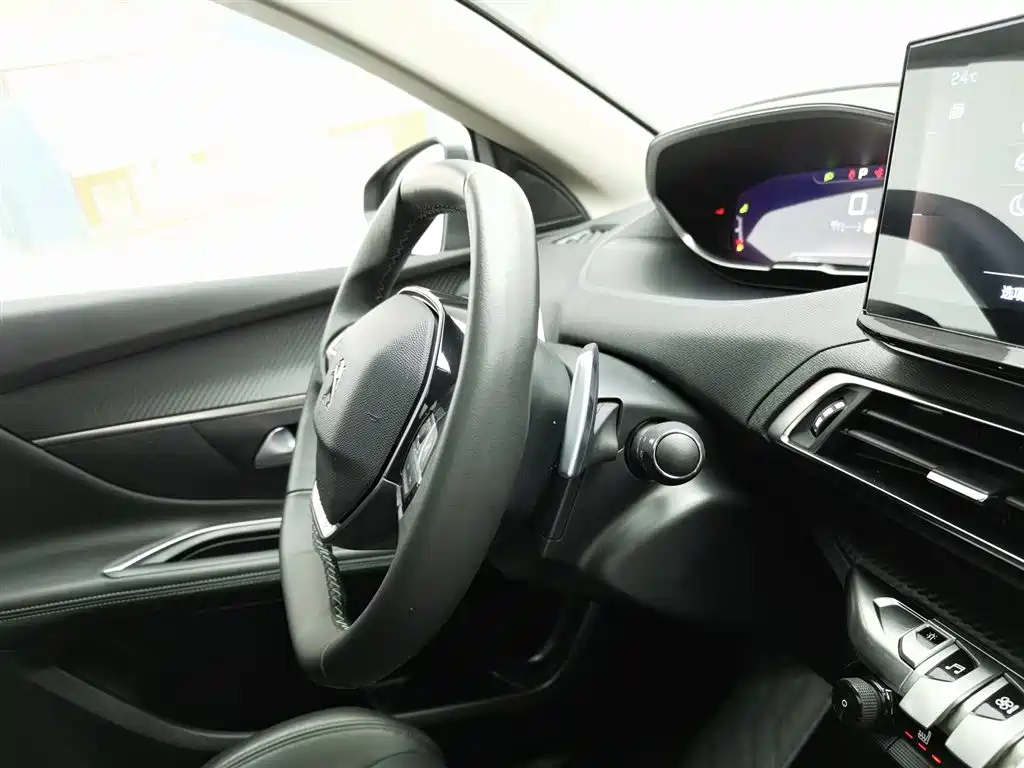 Peugeot 4008 2022 — фото 22