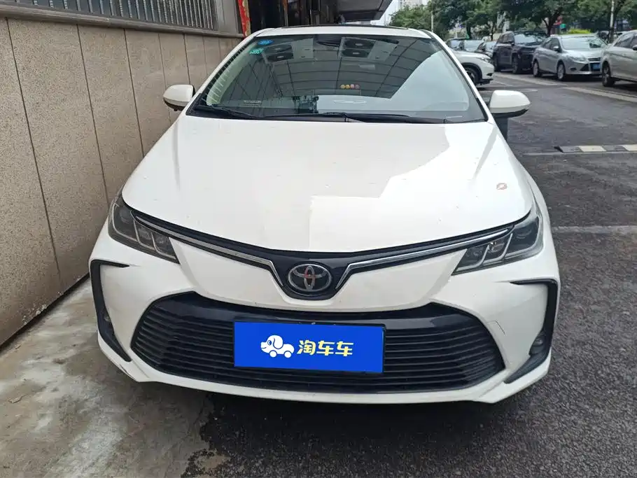 Toyota Corolla 2019 — фото 2