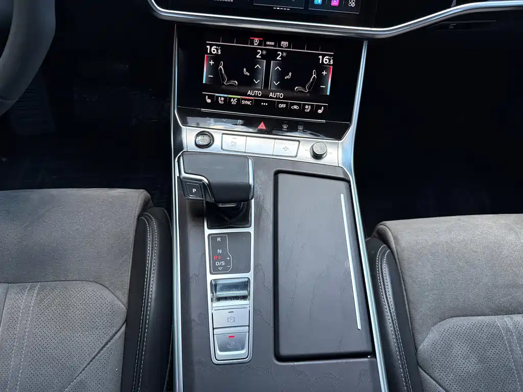 Audi A6L 2023 — фото 9