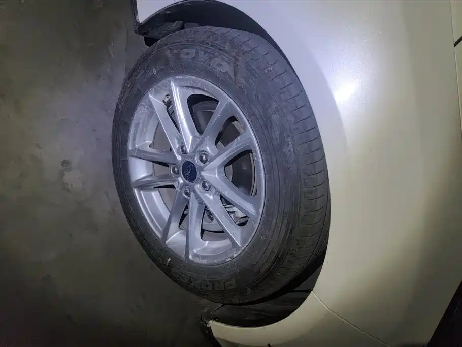 Ford Focus 2015