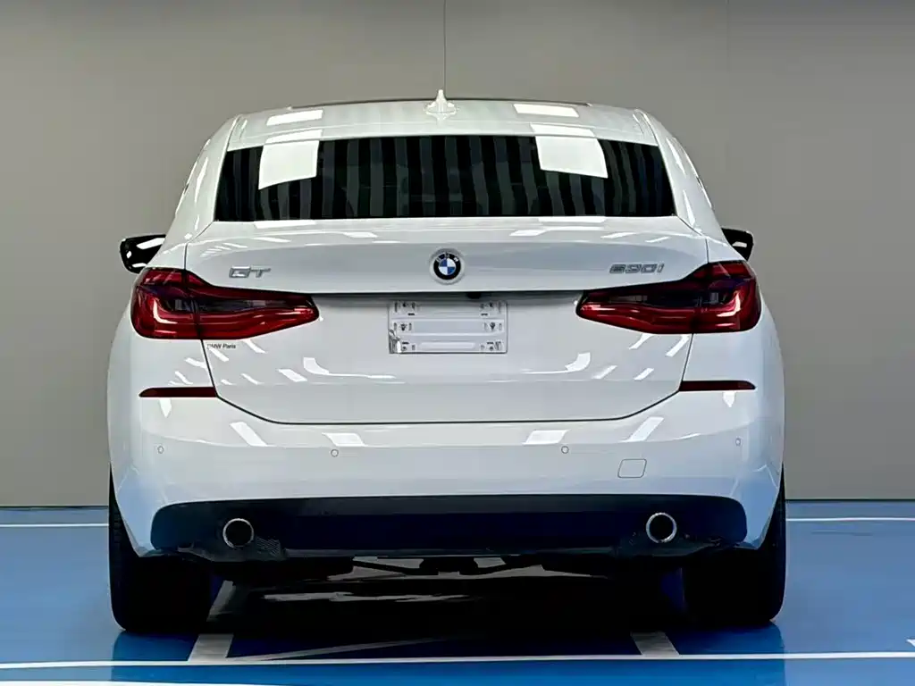 BMW 6 Series GT 2018 — фото 6