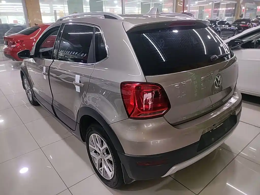 Volkswagen Polo 2016