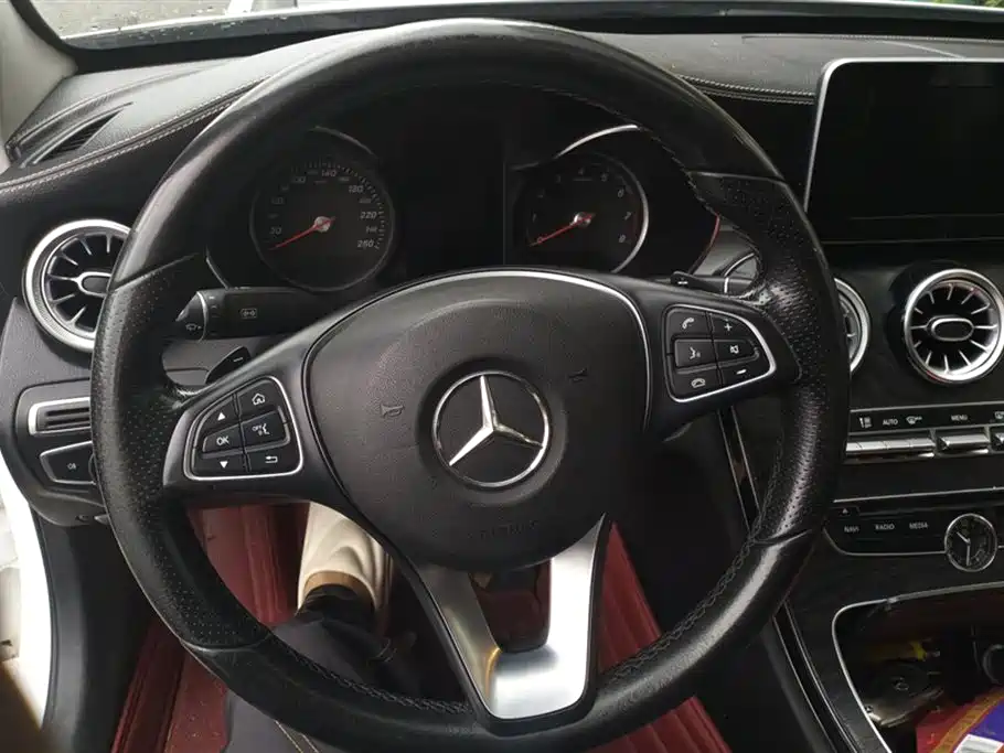 Mercedes-Benz C-Class 2018 — фото 15