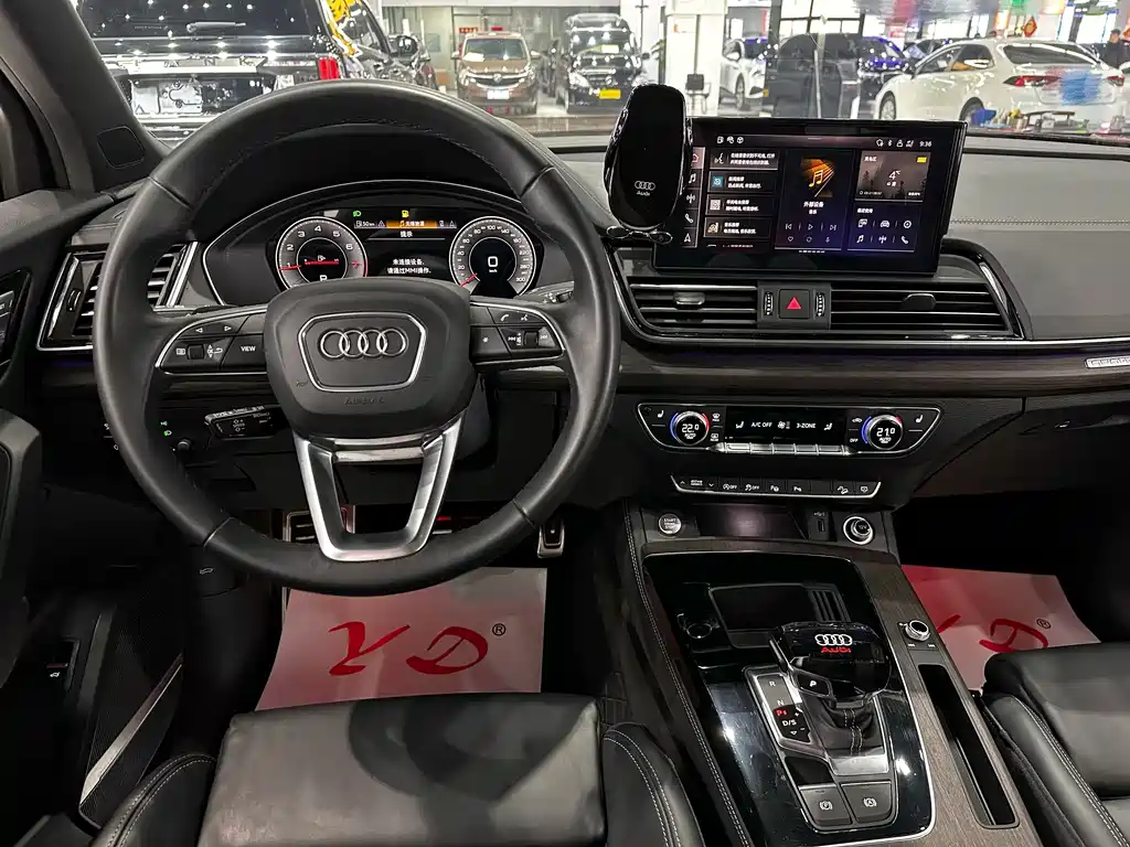 Audi Q5L 2024 — фото 10