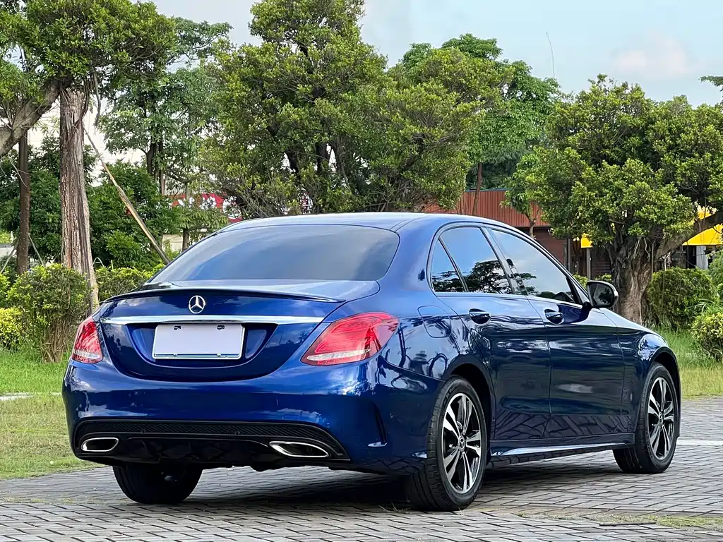 Mercedes-Benz C-Class 2017