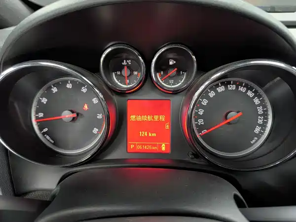 Opel Astra 2014