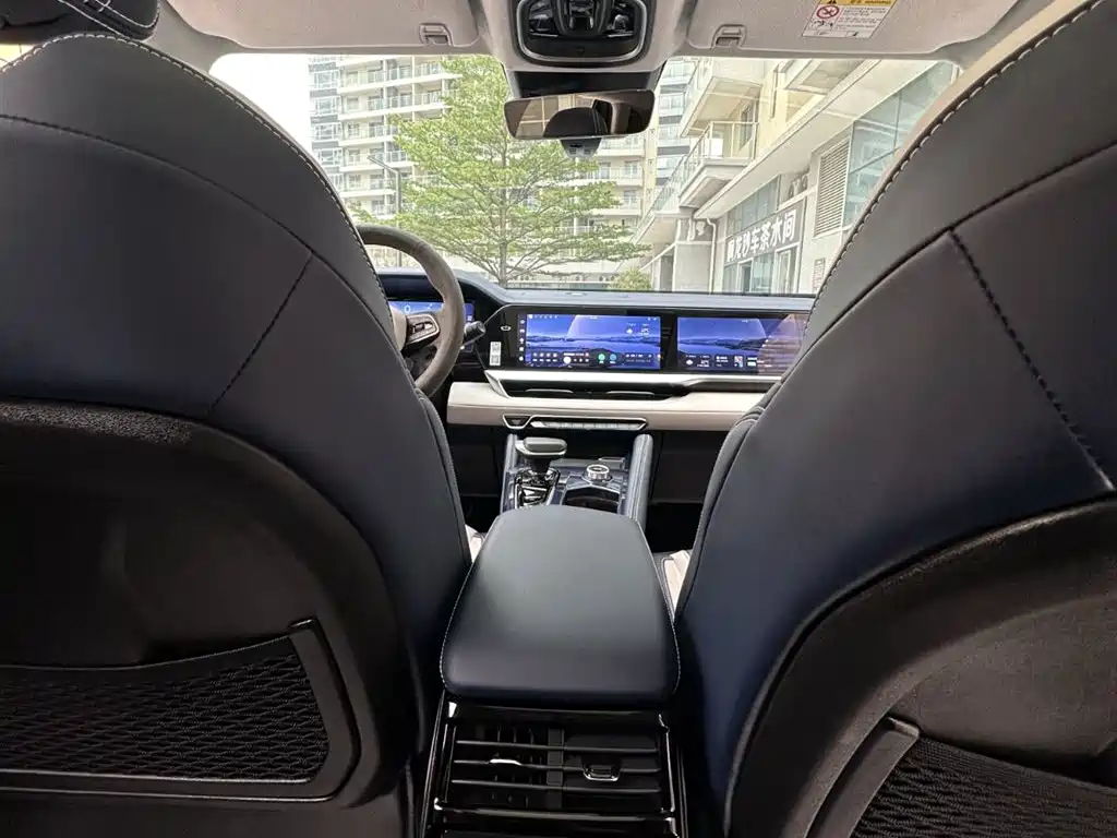 Geely Xingyue L 2022 — фото 17